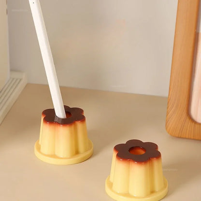 Pudding Pen Holder